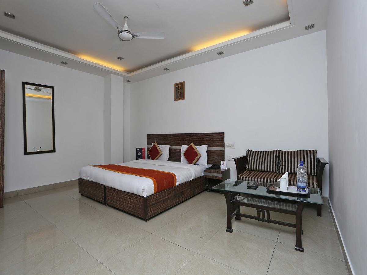 Oyo 10257 Hotel Lotus Park Gurgáon Kültér fotó
